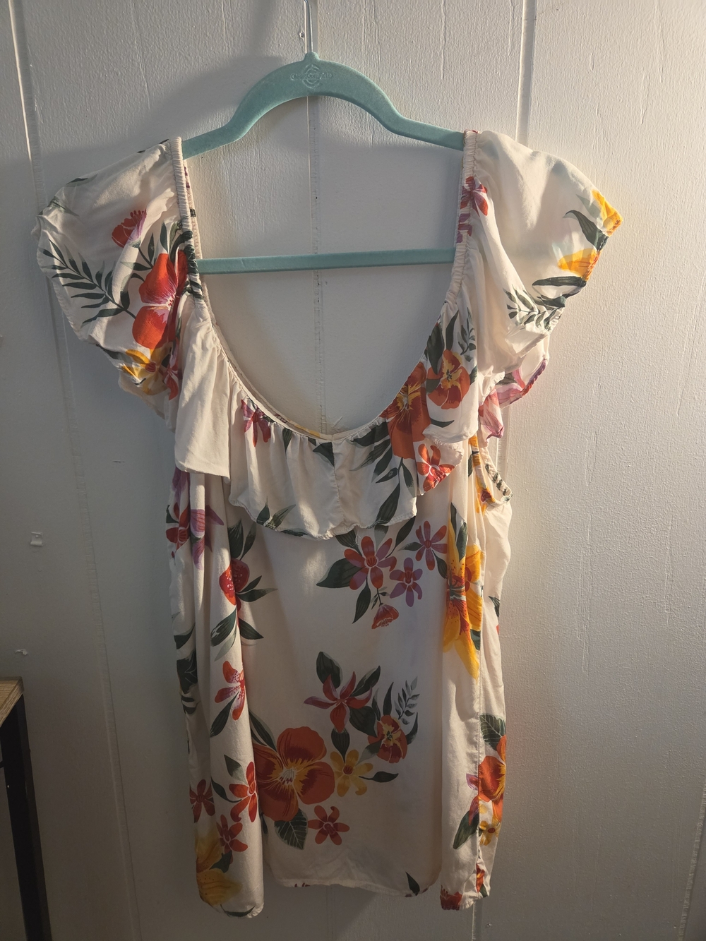Old Navy White Off The Shoulder Top